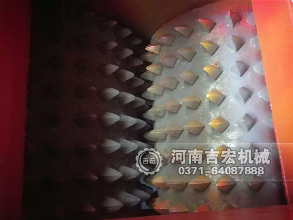雙齒輥破碎機(jī)有哪些部分組成？